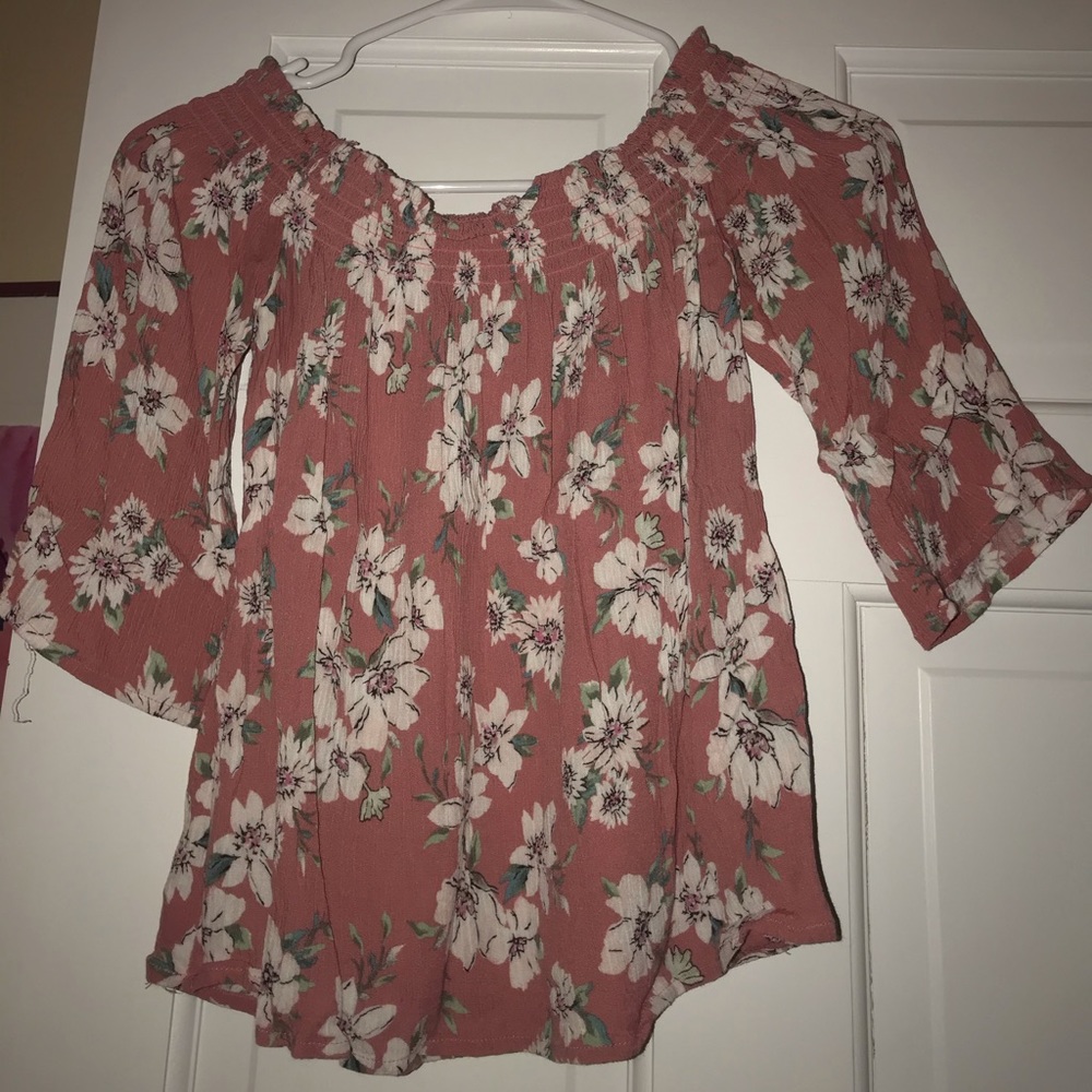 Floral off the shoulder shirt!